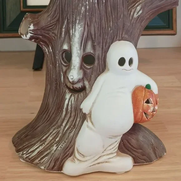 Vintage Ceramic Hand Painted Spooky Tree With Owl & Ghost Holding a Pumpkin Fig - Picture 4 of 15